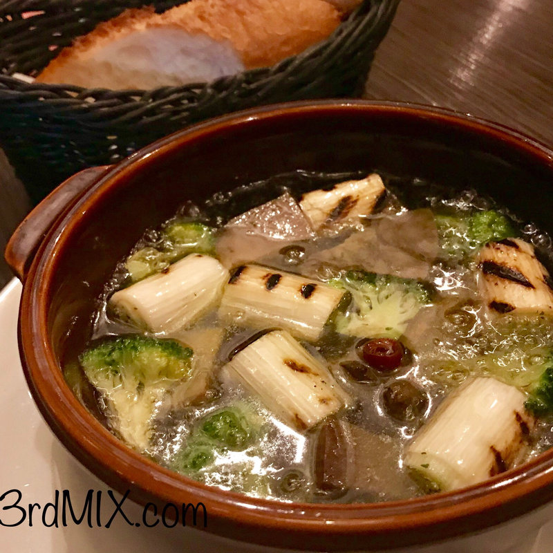 牛舌と焼き葱のアヒージョ(beer&wine厨房tamaya八丁堀店)