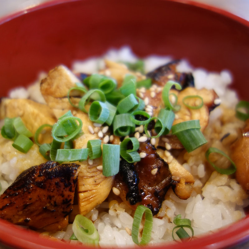 炙り鶏チャーシュー丼(濃厚鶏塩白湯ラーメン ほったて小屋)