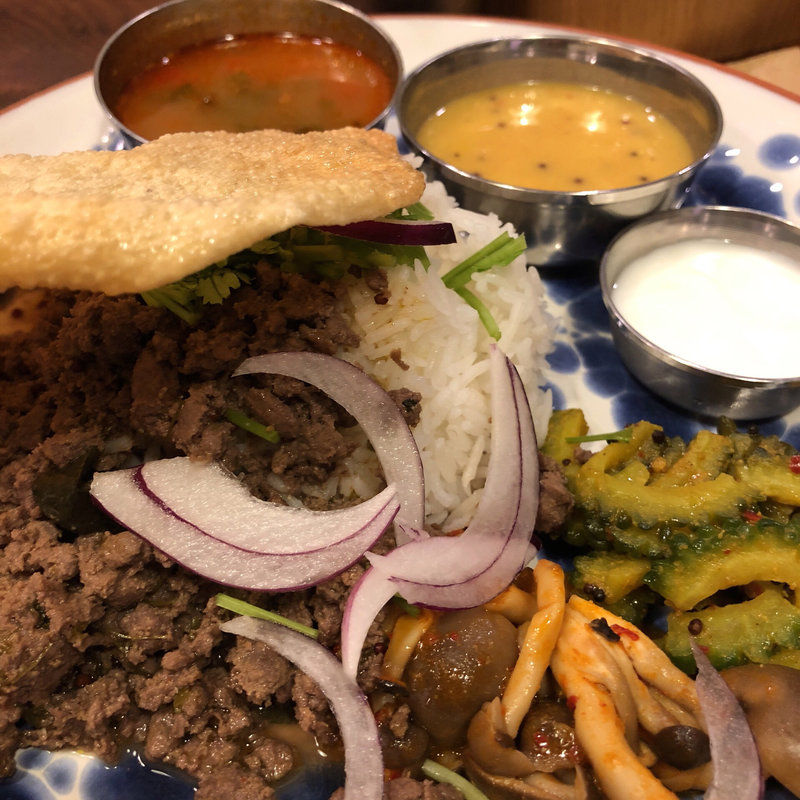 鹿肉のキーマカレーとポークビンダルー2種セット(beet eat ビートイート)