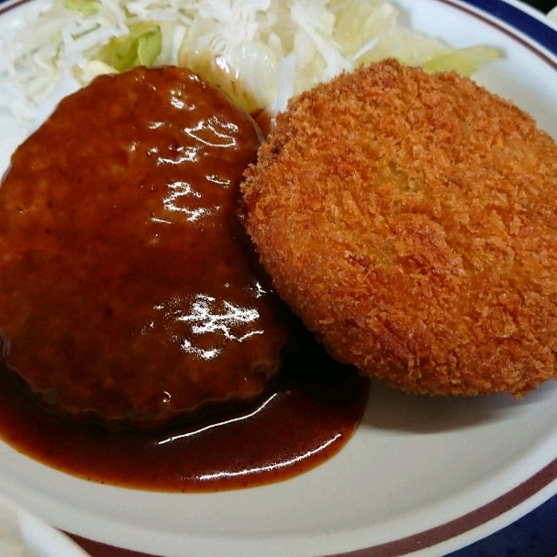 A定食（ハンバーグ・メンチカツ）(湖洲)