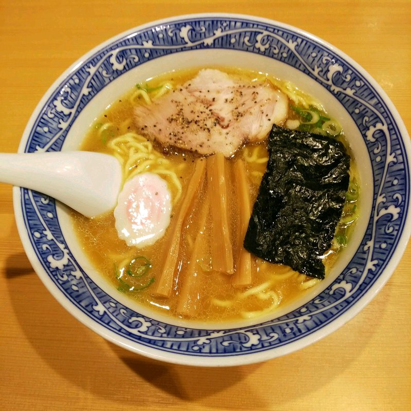 中華そば(中華そば青葉 エキア志木店)