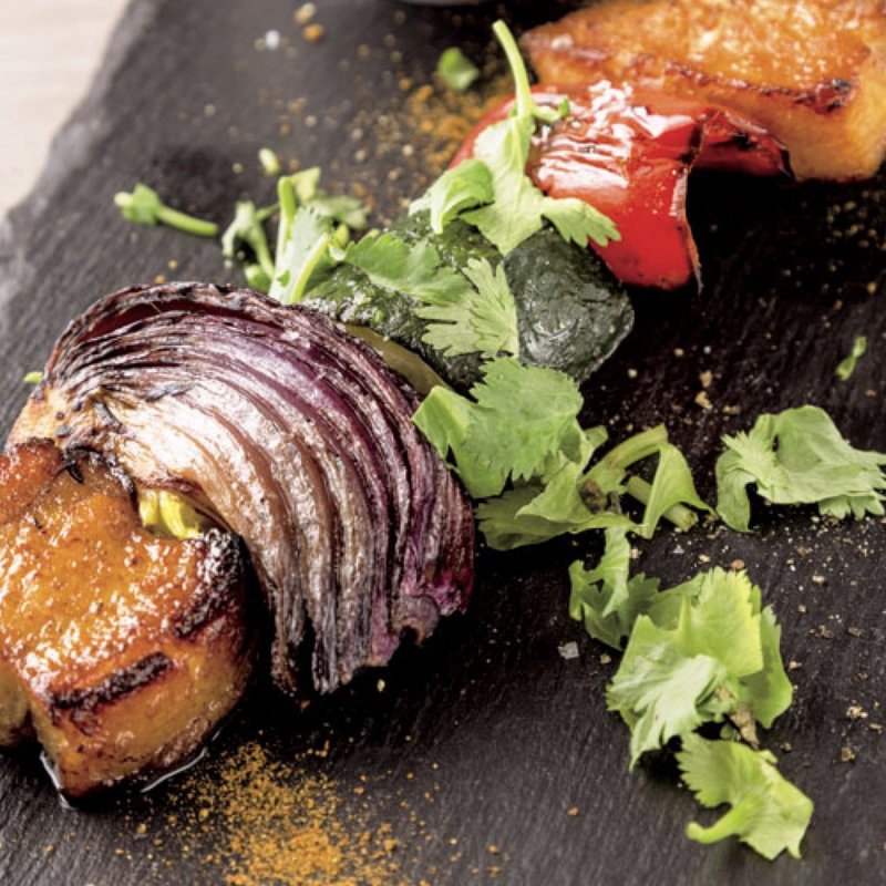 ポークスパイシー“シャシリク” トマトサルサソース(ゴドノフ東京 丸の内店)