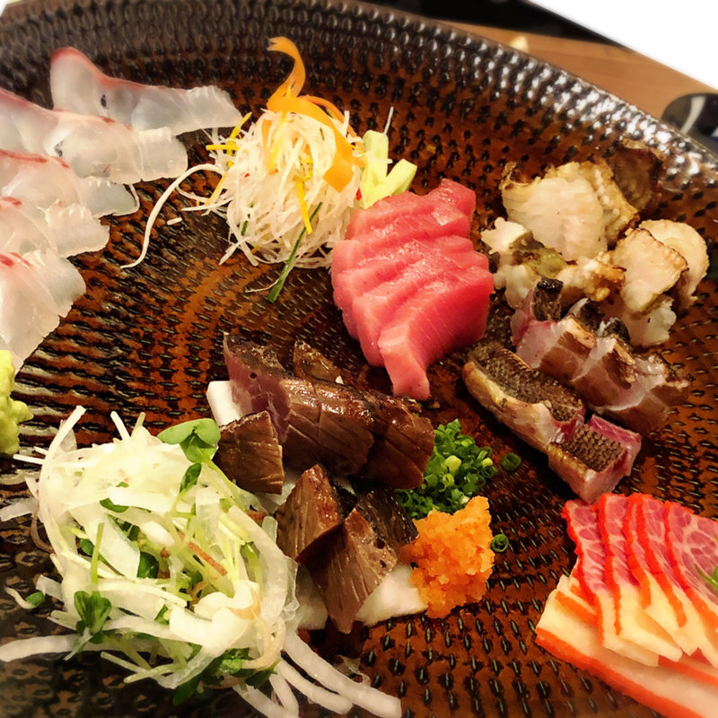 藁焼きお刺身盛り合わせ(藁焼 みかん)