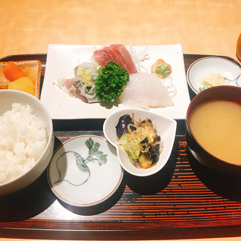 大浜刺身定食(居酒屋大浜)