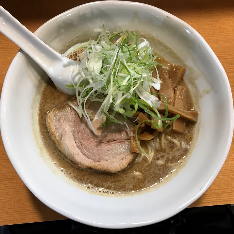 燻製煮干ラーメン(麺家 うえの)