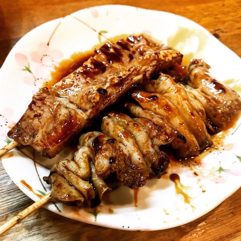 シロ＆テッポー(串焼いしい)