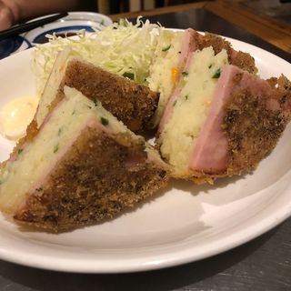 ハムカツポテサラサンド(駿 (シュン))