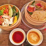宝龍冷麺(チャイナルーム （Chinaroom）)