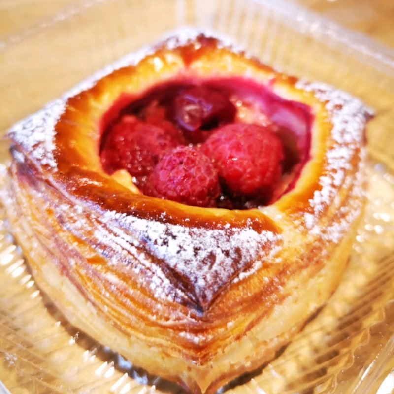 ラズベリーデニッシュ(aux pains gourmands)