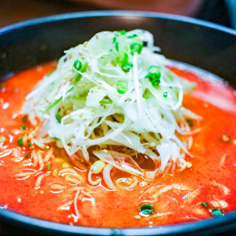 コムタンラーメン（赤）(激旨ホルモン魂 木場店 )