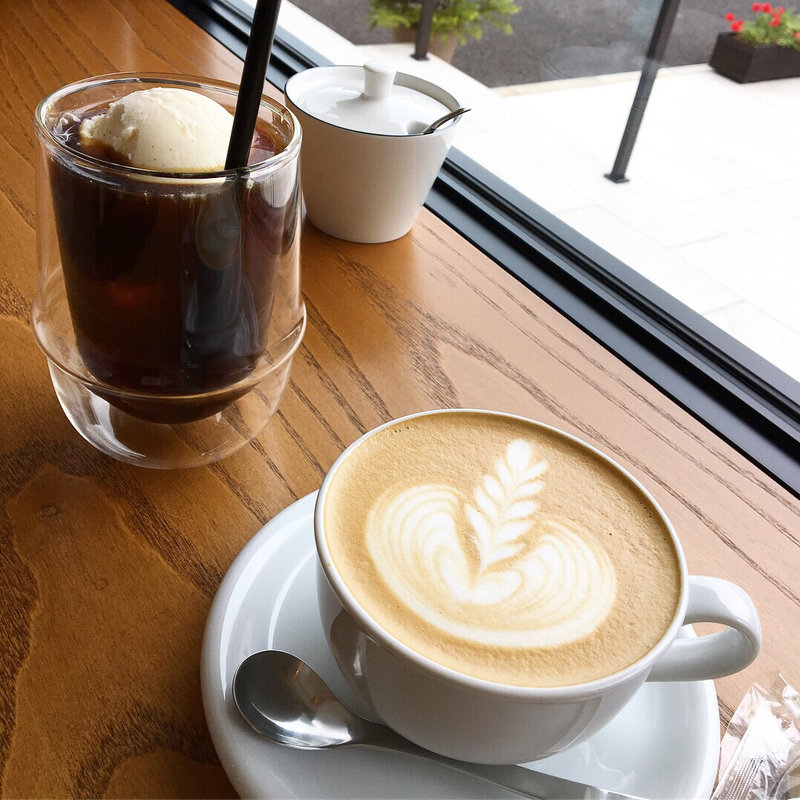 コーヒーフロート(Knot coffee )