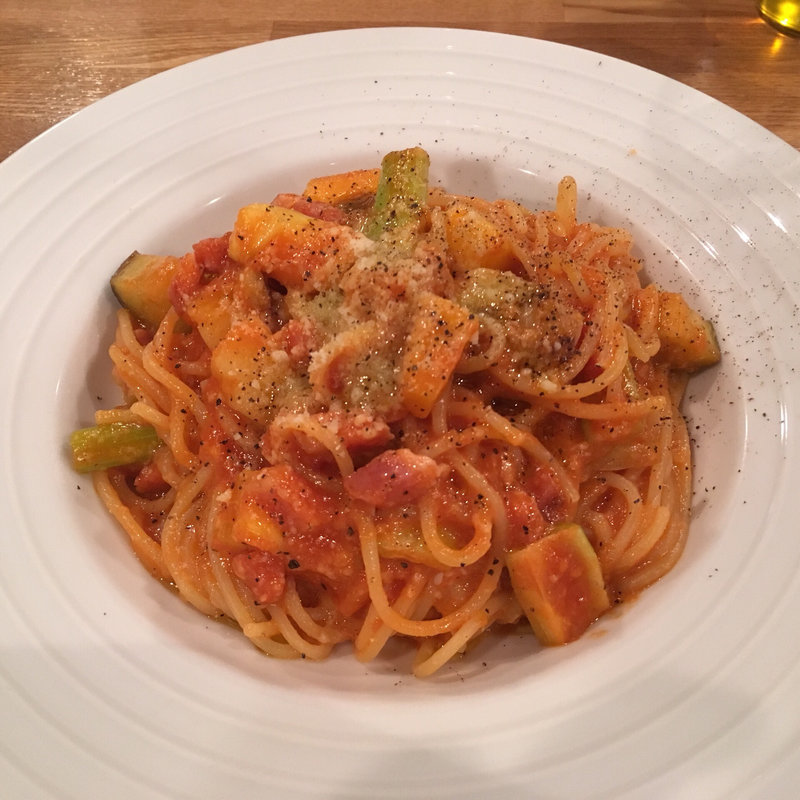 夏野菜のトマトパスタ(キッチン哲)