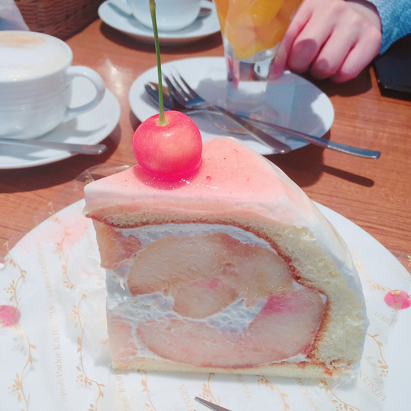 桃のズコット(果樹園 リーベル 目黒店)