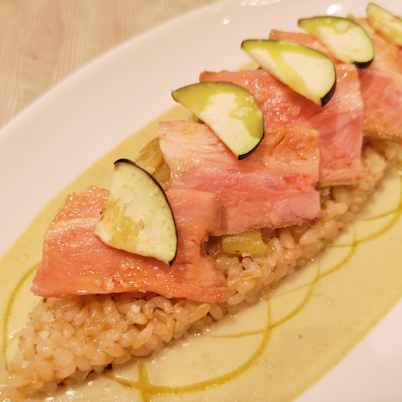 茨城県産玄米『かみあかり』三元豚ロースと焼きなすのクーリシャス(＆ecle le bistro)