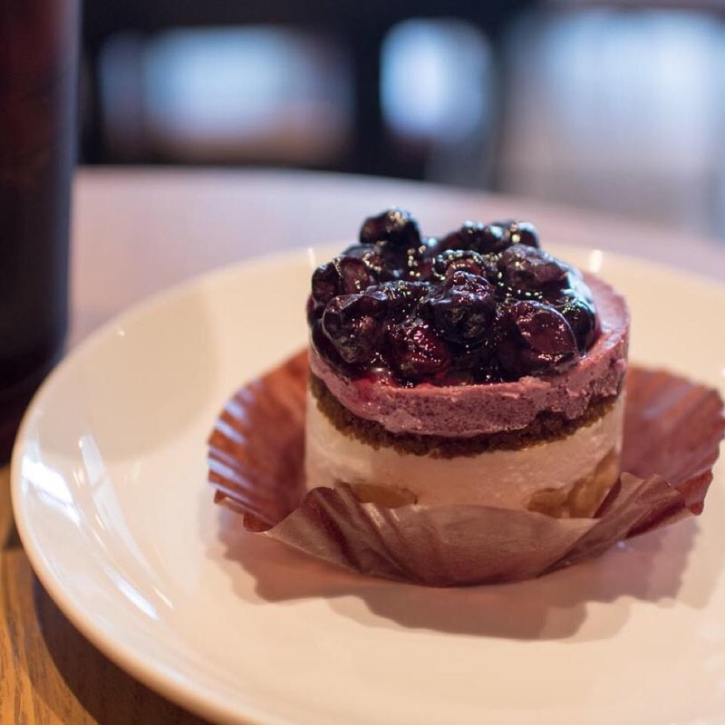 ブルーベリーとヨーグルトムースを合わせたレアチーズケーキ(スターバックス コーヒー 本郷東大前店)