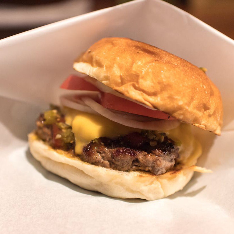 8ホットトマトチーズバーガー(シングル)(エイトバーガーズトーキョー)