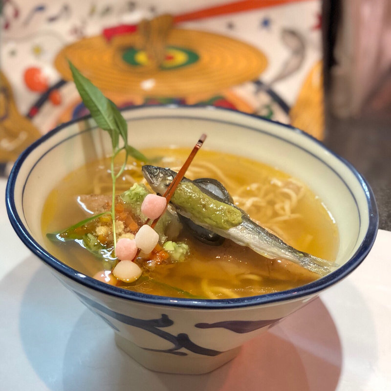逢いの人麺三 MACRO NO 壺(烈志笑魚油 麺香房 三く)