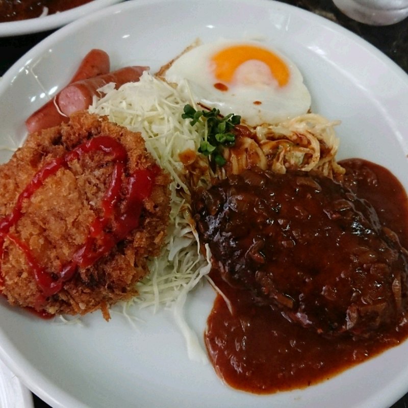 ハンバーグ+メンチカツ+目玉焼きウインナー(キッチン南海 高円寺店 （キッチンナンカイ）)