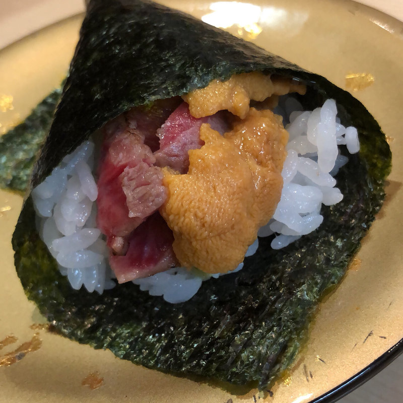 サーロインとウニの手巻き(本陣 )