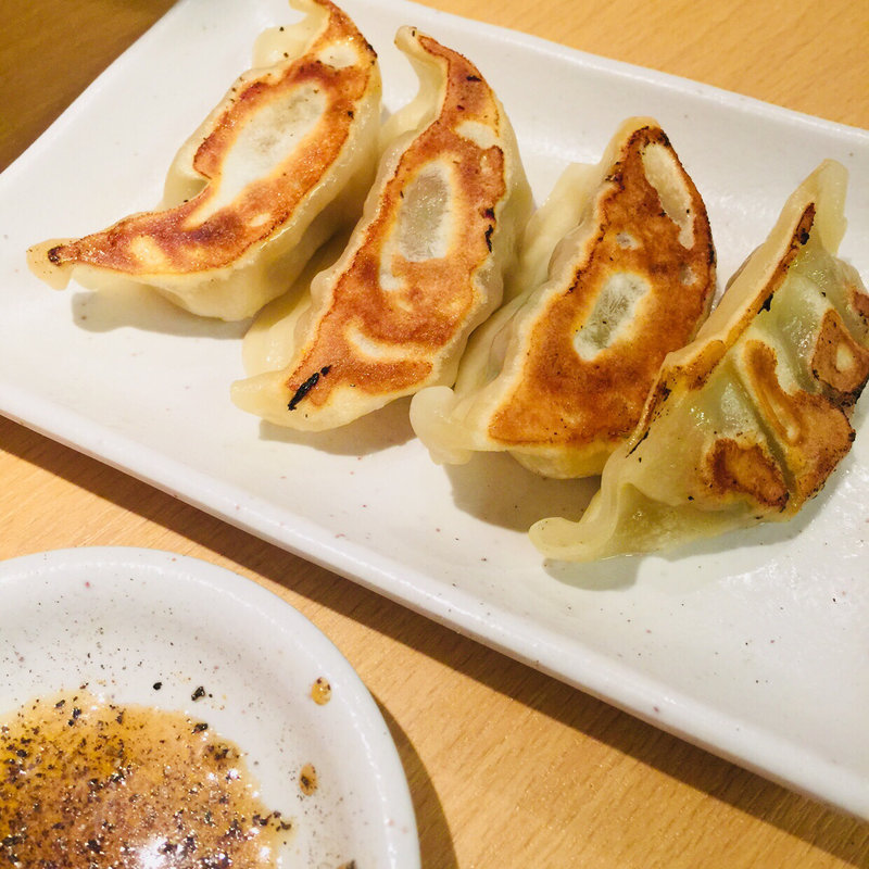 自家製焼き餃子(PIZZA&STEAK 蔵BAR Beco2 神田駅前店)