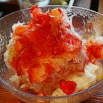 かき氷 いちごとオレンジ グランマルニエ付(パティスリーパクタージュ)