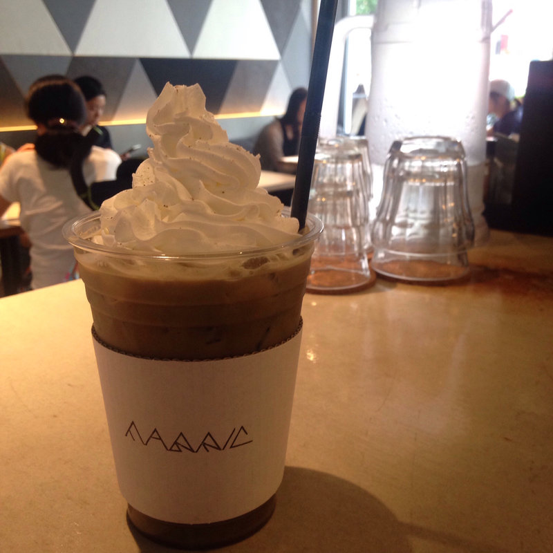 ほうじ茶ラテ(アイス)(FABRIC)