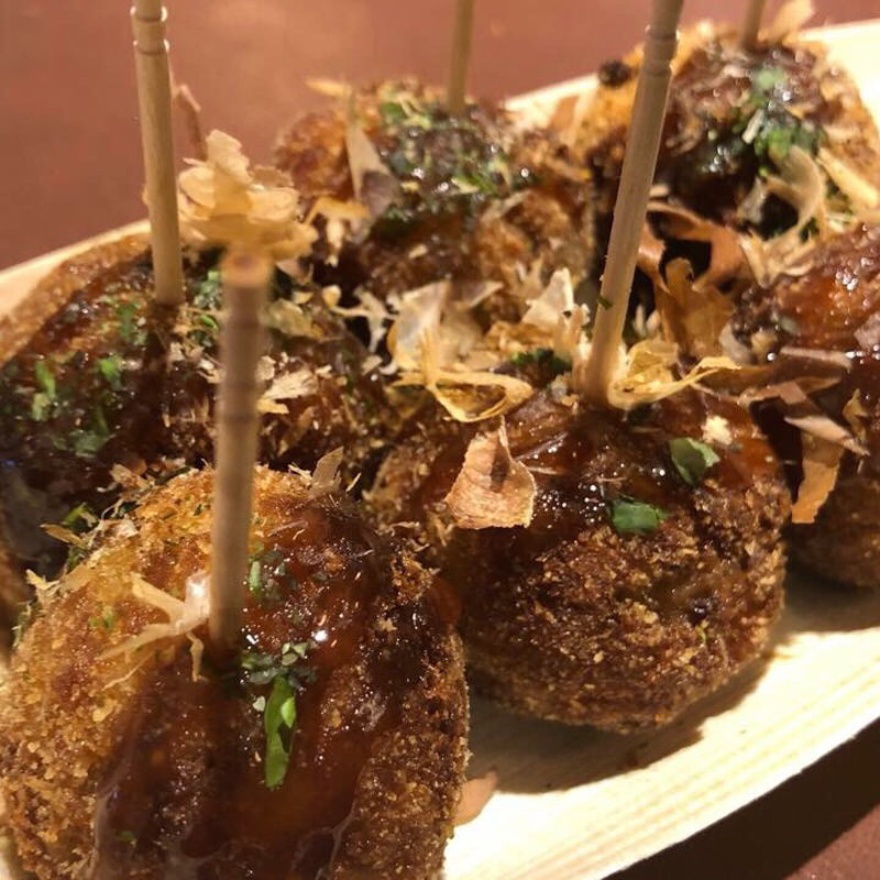 大阪ド定番！お初のたこ焼き(3ヶ)(スタンド コロッケ)