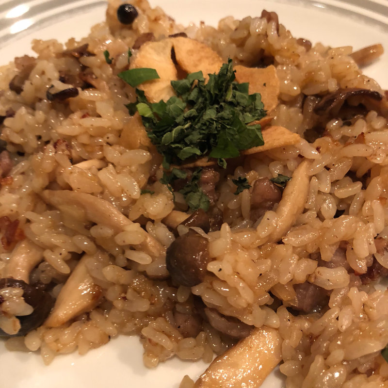 ガーリックライス(レストラン・オークラ)