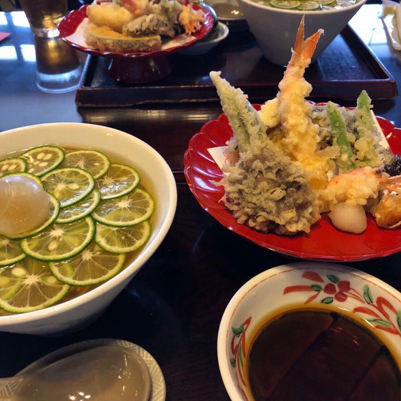 すだち蕎麦天ぷら添え(やま竹 （竹蔵蕎麦　やま竹（たけぞうそば　やまたけ））)