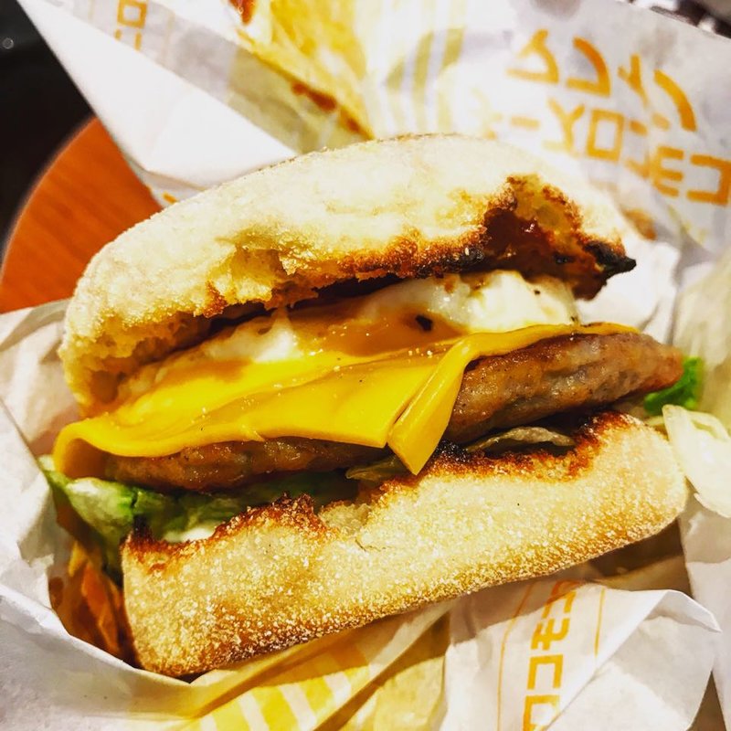 チーズロコモコマフィン(マクドナルド 西新井店)