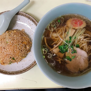 半ナシゴレンとラーメンセット(中華料理 幸楽)