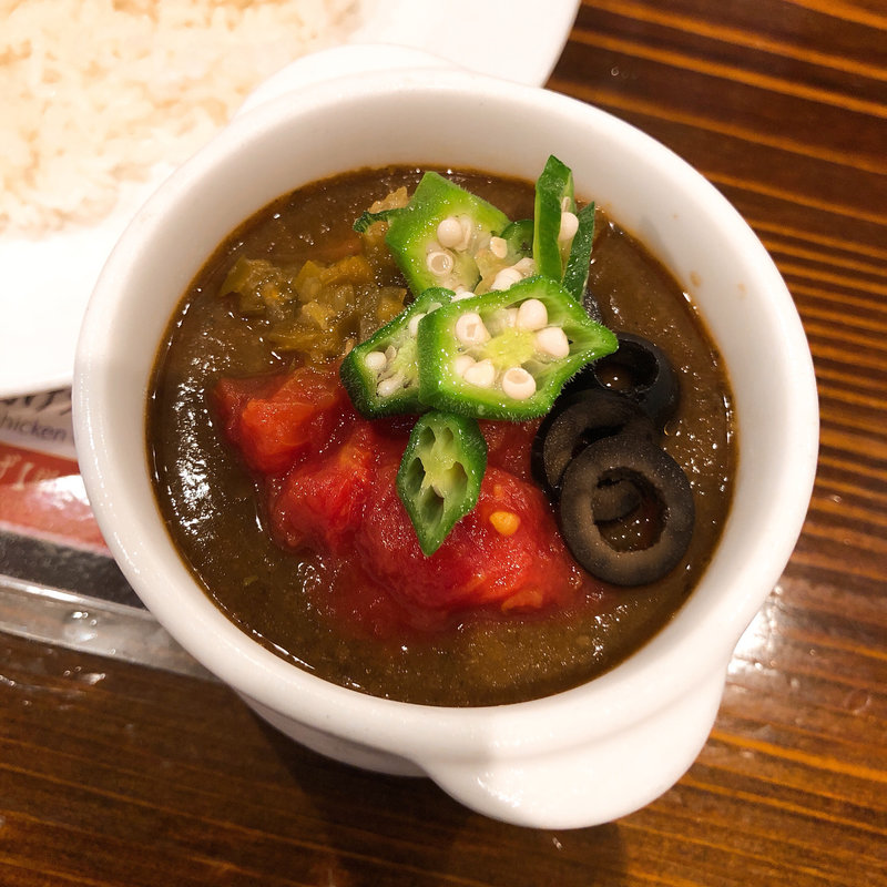 冷やしカレー(カリカル 新橋本店)