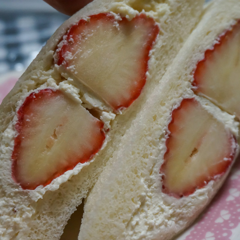 「なつみずき」の苺生クリーム(サンドイッチハウス　メルヘン 東武池袋店 )