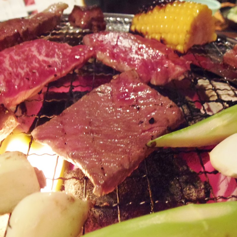 特選　国産牛霜降　ヒウチ(炭焼水七輪焼肉匠 たじま)