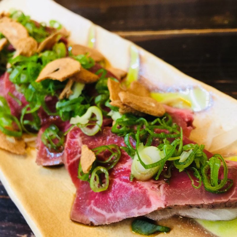 炭焼き牛たたき(串萬の)