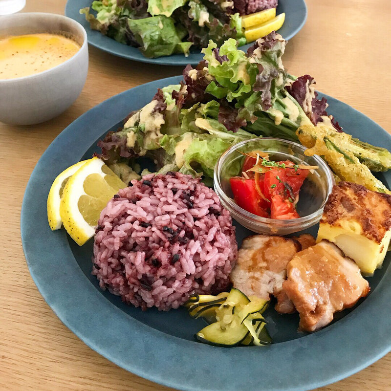 本日のランチプレート(ゼルコバ食堂)