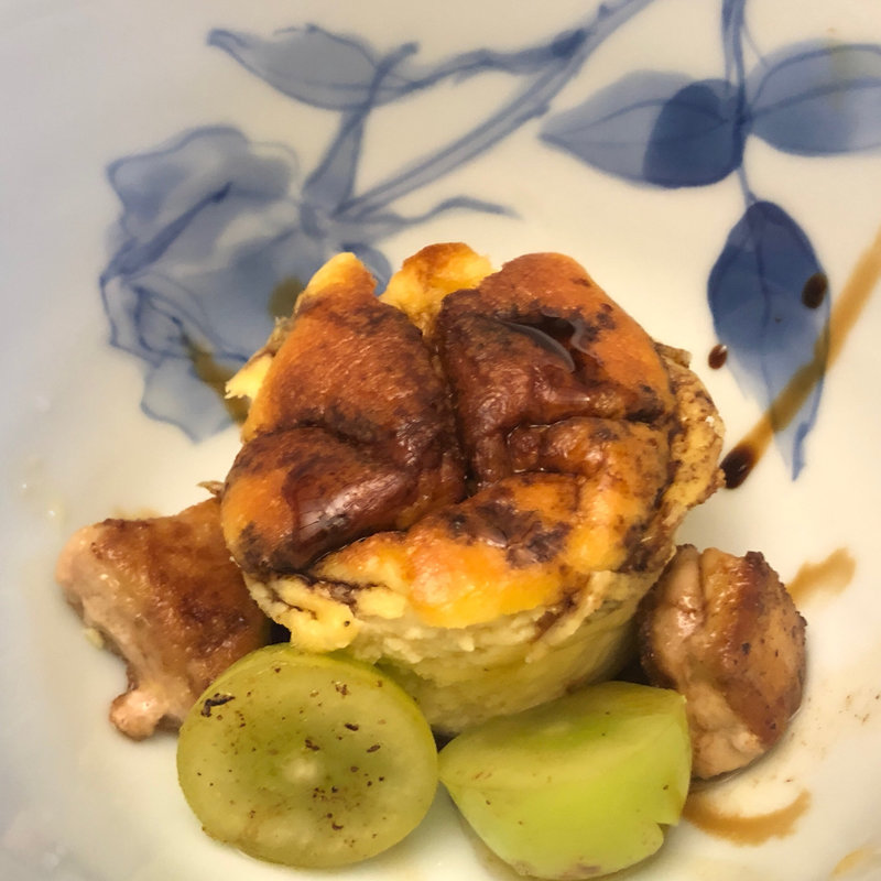 フォワグラのスフレ（ロックフォールチーズ風味）(シェ・ニシタニ)