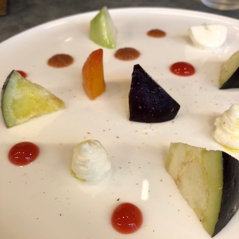 泉州 水茄子のサラダ仕立て〜プラムのピューレ〜(プルミエレタージュ)