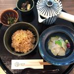 鯛茶漬けランチ(GREEN TEA RESTAURANT 1899 OCHANOMIZU （グリーン ティー レストラン イチハチキュウキュウ）)