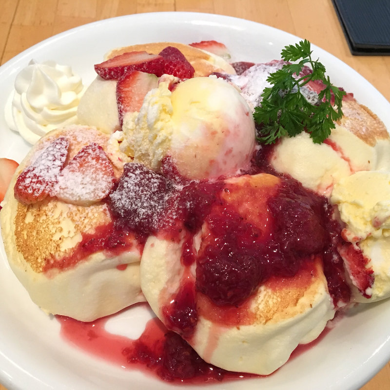 ベリーベリーパンケーキ(ドモレルタオ)