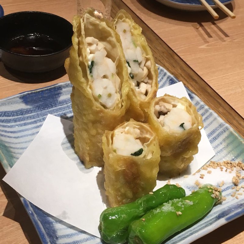海老のすり身のふわふわ湯葉揚げ(食楽酒房 和久良 （しょくらくしゅぼう わくら）)