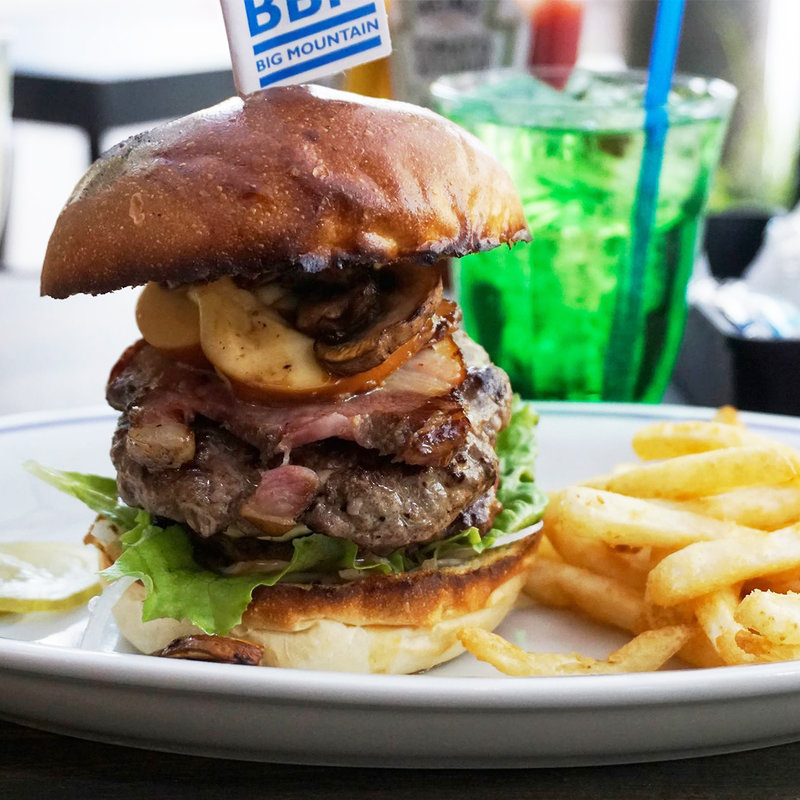 B.B.Mバーガー(BURGER BIG MOUNTAIN)