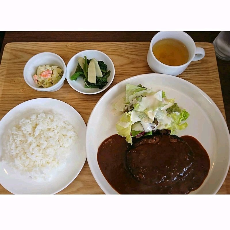 ハンバーグ(ライオン食堂)