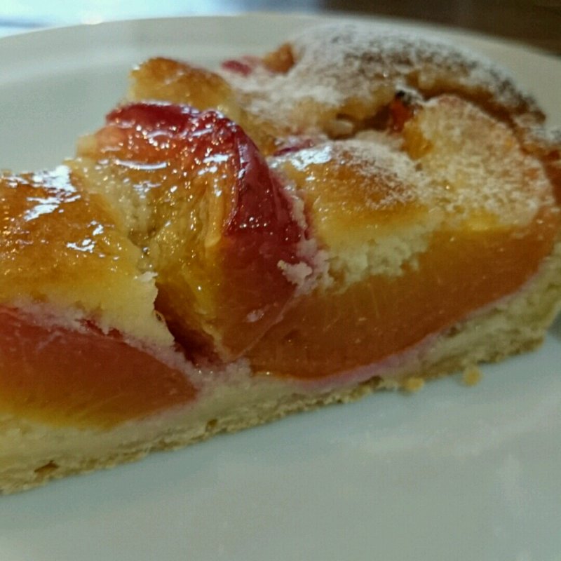 ネクタリンのタルト(エスプレッソ オーブ （Espresso Aube）)