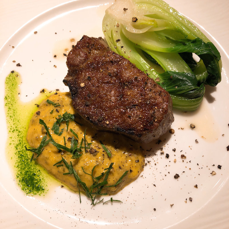 黒毛和牛フィレの炭火焼き  タルタル仕立てJS風(ル・ジャルダン・デ・サヴール)