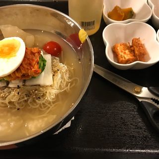 冷麺(満腹かい （MANPUKUKAI）)