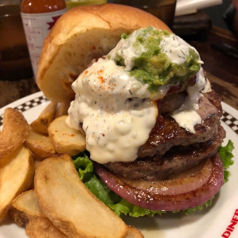 アボカドバーベキューバーガー(ヴィレッジヴァンガードダイナー荻窪店)
