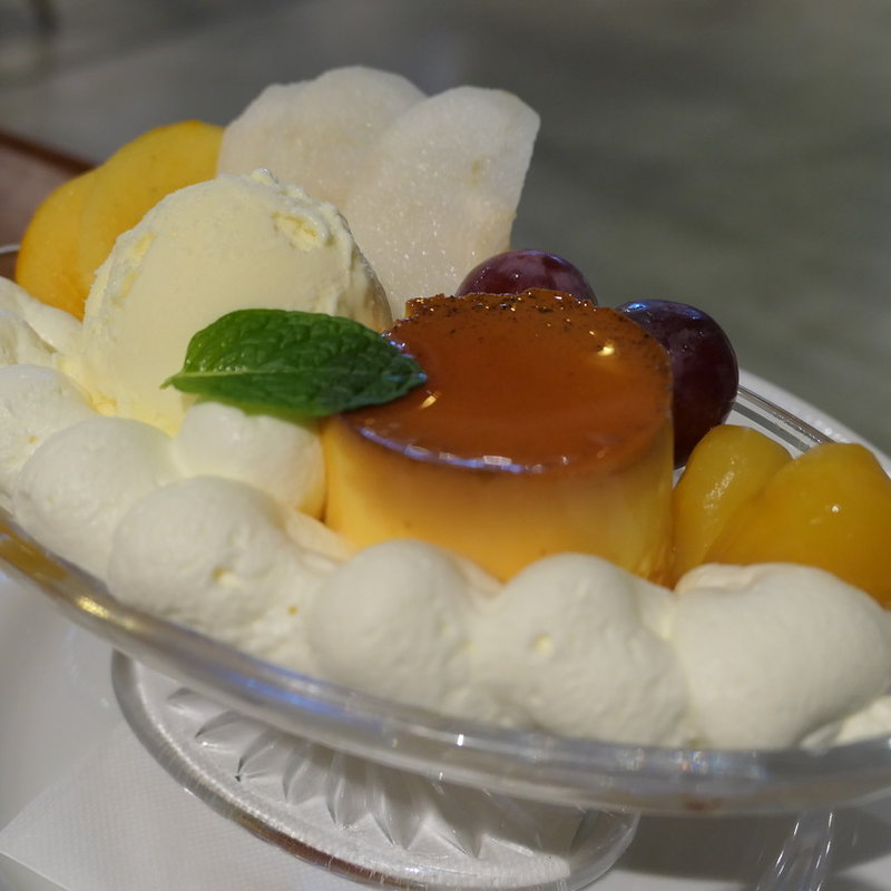 プリンアラモード(マドラグ 神楽坂店)