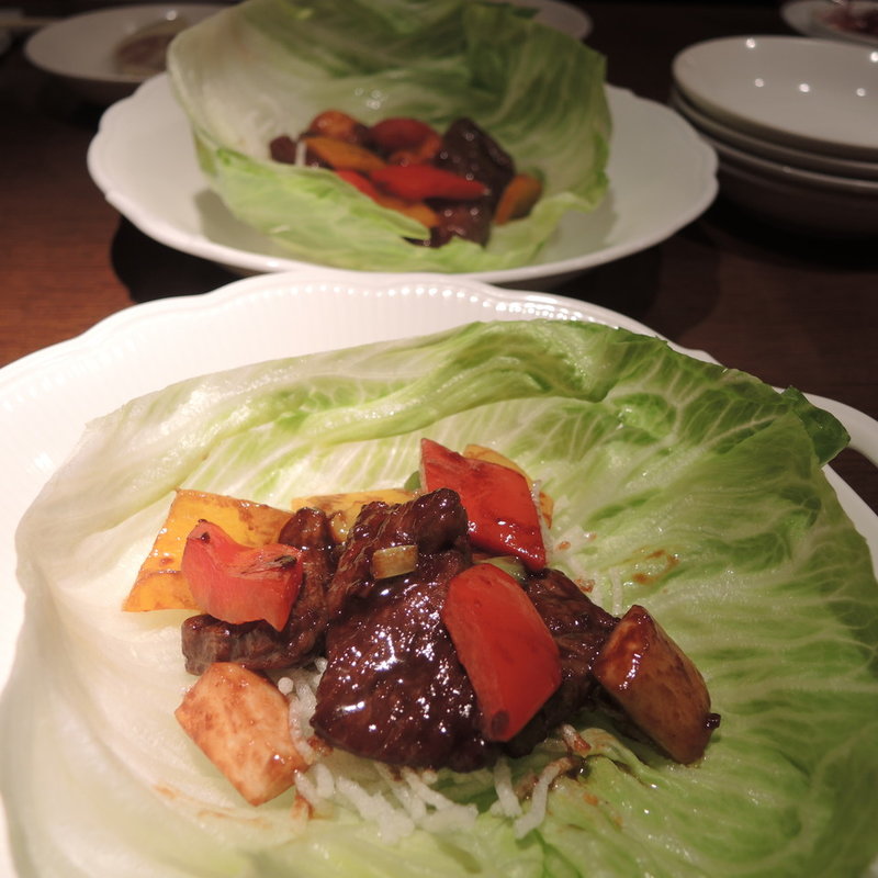 A5等級和牛肉の炒め　レタス包み(水蓮月 （ロータスムーン）)