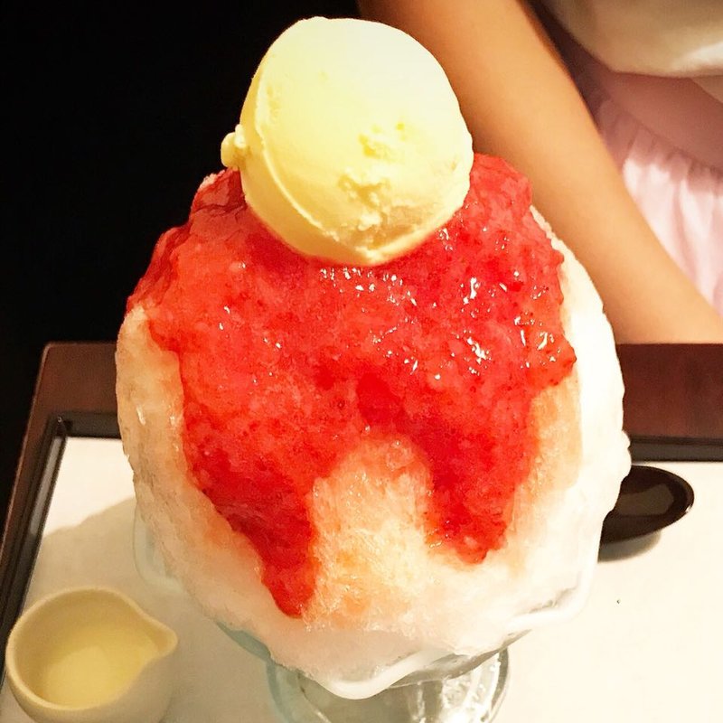 クリームいちご(追分だんご本舗)